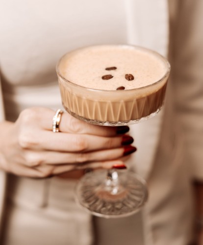 Getränk an der Hotelbar