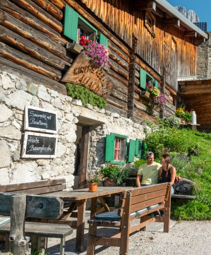Traditionelle Almhütte